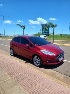 Ford Fiesta Kinetic SE usado (2018) color Rojo precio $4.200.000