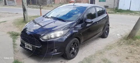 Ford Fiesta Kinetic SE usado (2013) color Negro precio $11.800.000