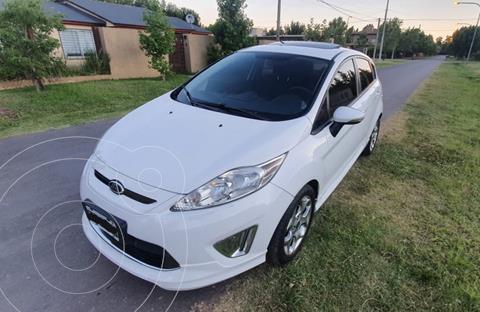 foto Ford Fiesta Kinetic Titanium usado (2012) color Blanco precio $900.000