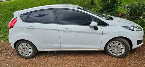 Ford Fiesta Kinetic SE usado (2017) color Blanco precio u$s9.500