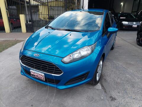 Ford Fiesta Kinetic S usado (2015) color Azul Mediterraneo precio $2.700.000