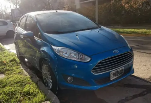 Ford Fiesta Kinetic SE usado (2015) color Azul precio $14.500.000