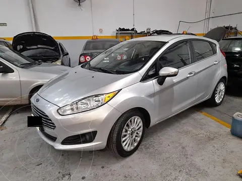 Ford Fiesta Kinetic Titanium usado (2016) color Plata financiado en cuotas(anticipo $3.085.000)