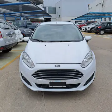 Ford Fiesta Kinetic SE usado (2014) color Blanco financiado en cuotas(anticipo $1.725.000 cuotas desde $73.710)