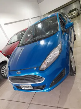 Ford Fiesta Kinetic S usado (2015) color Azul Mediterraneo precio $2.950.000