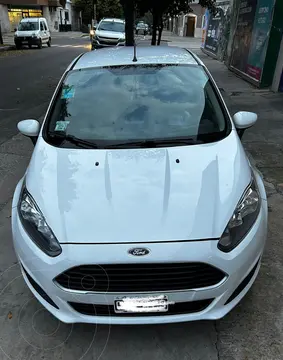 Ford Fiesta Kinetic S usado (2015) color Blanco precio $3.600.000
