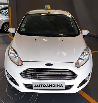 Ford Fiesta Kinetic SE usado (2015) color Blanco precio $980.000