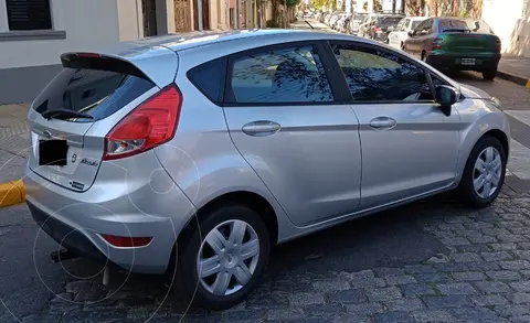 foto Ford Fiesta Kinetic S usado (2016) color Gris precio $7.500.000
