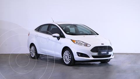 Ford Fiesta Kinetic Titanium Powershift usado (2015) color Blanco Oxford precio $1.420.000