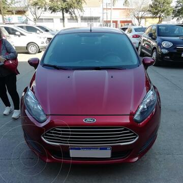 Ford Fiesta Kinetic SE usado (2017) color Rojo financiado en cuotas(anticipo $1.424.640 cuotas desde $87.509)