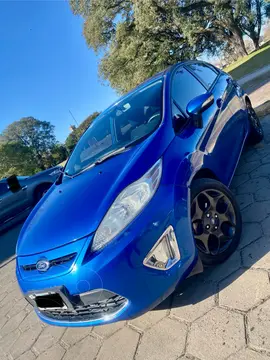 Ford Fiesta Kinetic Titanium usado (2011) color Azul precio u$s10.500