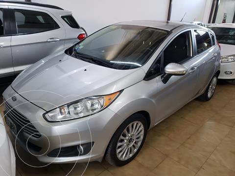 foto Ford Fiesta Kinetic SE usado (2013) color Gris precio $950.000