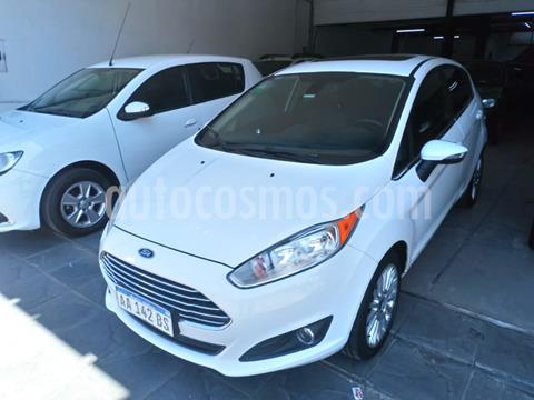 Ford Fiesta Kinetic Titanium Powershift usado (2016) color Blanco precio $765.000