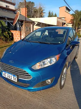 Ford Fiesta Kinetic SE Plus usado (2018) color Azul Mediterraneo precio $14.500.000