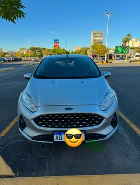 Ford Fiesta Kinetic SE Plus usado (2018) color Plata precio $16.500.000