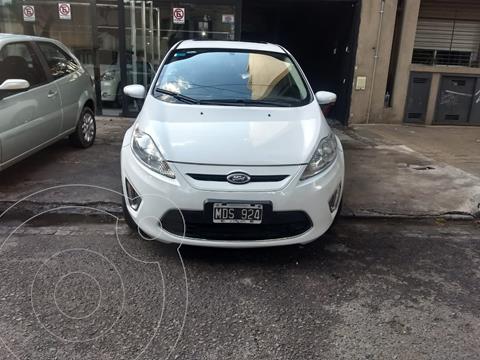 foto Ford Fiesta Kinetic Titanium usado (2013) precio $950.000