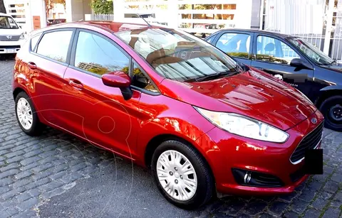 foto Ford Fiesta Kinetic SE usado (2016) color Rojo precio $3.450.000
