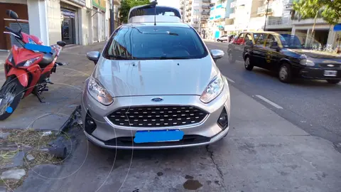 Ford Fiesta Kinetic SE Plus Powershift usado (2018) color Gris precio u$s16.500