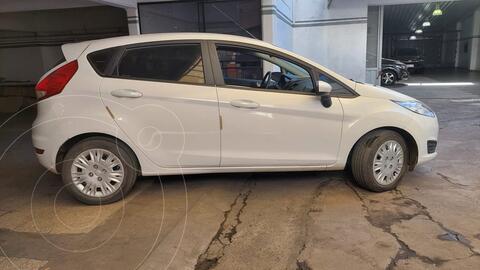 Ford Fiesta Kinetic S usado (2017) color Blanco Oxford precio $2.700.000