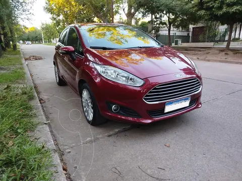 Ford Fiesta Kinetic SE Plus usado (2016) color Rojo Rubi financiado en cuotas(anticipo $15.000.000)