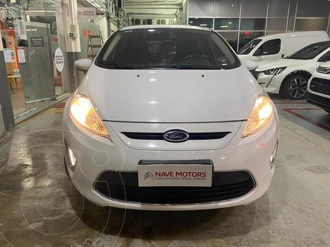 foto Ford Fiesta Kinetic Titanium usado (2013) color Blanco precio $2.510.000