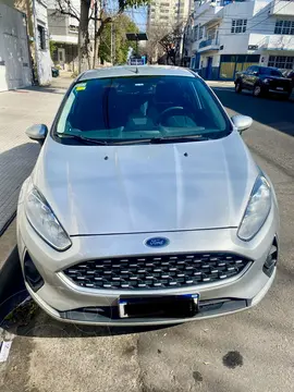 Ford Fiesta Kinetic SE Plus usado (2019) color Plata Estelar precio u$s13.000