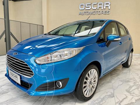 foto Ford Fiesta Kinetic SE usado (2016) color Azul Mediterráneo precio $1.500.000