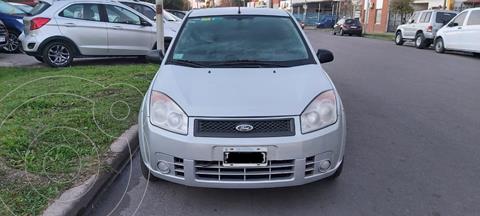 foto Ford Fiesta Max One Ambiente usado (2014) color Gris precio $790.000