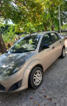 Ford Fiesta Max One Ambiente Plus usado (2011) color Beige precio $9.300.000