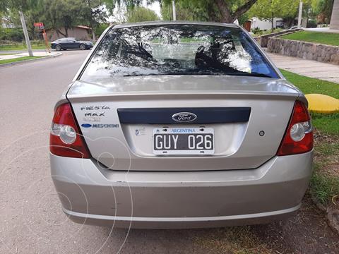 foto Ford Fiesta Max Ambiente Plus usado (2008) color Bronce precio $480.000