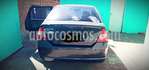 foto Ford Fiesta Max Ambiente Plus usado (2007) color Gris Oscuro precio $290.000