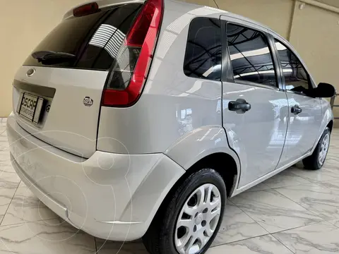 Ford Fiesta One Ambiente usado (2012) color Plata Metalico precio $12.500.000