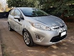 foto Ford Fiesta One Edge Plus usado (2013) color Gris Claro precio $360.000