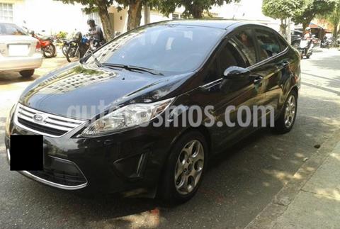 foto Ford Fiesta Sedán SE usado (2011) color Negro precio $18.000.000