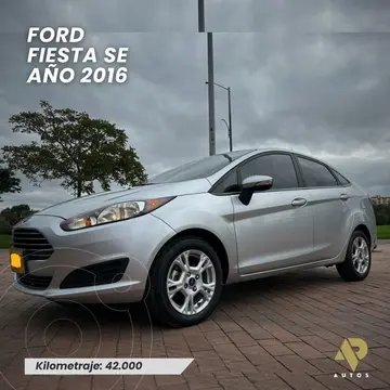 foto Ford Fiesta Sedán SE Sportback Aut usado (2016) color Plata Puro precio $39.800.000
