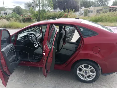 Ford Fiesta Sedan SE usado (2016) color Rojo Rubi precio $99,000