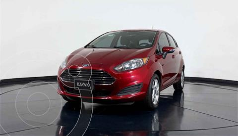 foto Ford Fiesta Sedán S Aut usado (2016) color Rojo precio $175,999