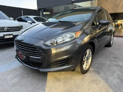 Ford Fiesta Sedan SE usado (2017) color Gris precio $185,000