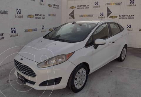 foto Ford Fiesta Sedán S usado (2015) color Blanco precio $130,000