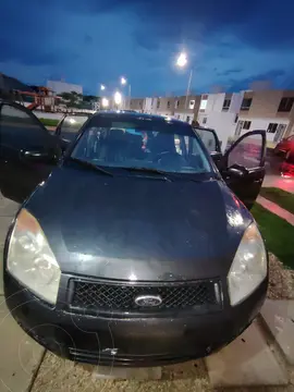 Ford Fiesta Sedan First usado (2010) color Gris Oscuro precio $55,000