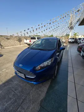 Ford Fiesta Sedan SE usado (2018) color Azul Brillante precio $180,000