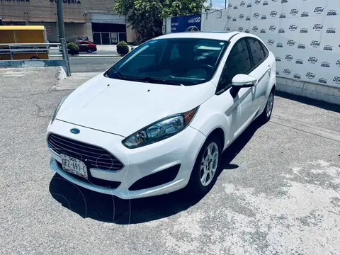 Ford Fiesta Sedan SE Aut usado (2016) color Blanco precio $160,000