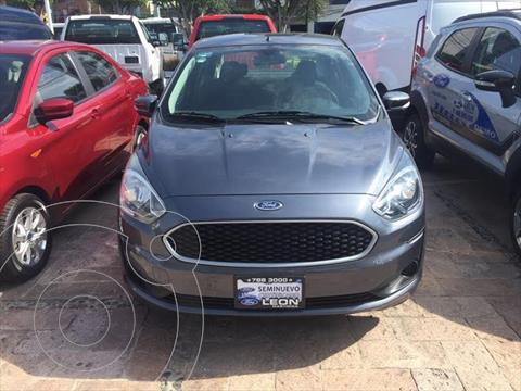 foto Ford Fiesta Sedán Elija una version usado (2020) color Gris Oscuro precio $209,000