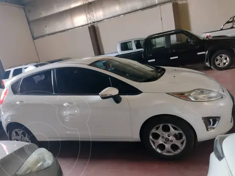 Ford Fiesta  FIESTA  1.6 5P TITANIUM       (KD) usado (2011) color Blanco precio $2.700.000