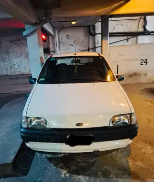 Ford Fiesta  5P CLX 1.8 DSL usado (1996) color Blanco precio $4.700.000