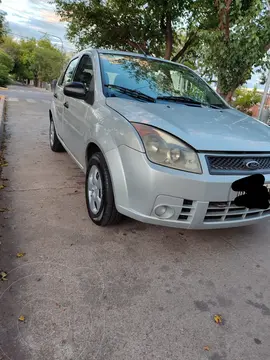 Ford Fiesta  5P Ambiente usado (2009) color Gris precio $8.300.000