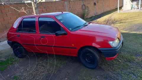 Ford Fiesta  5P CL 1.3 usado (1995) color Rojo precio $5.000.000