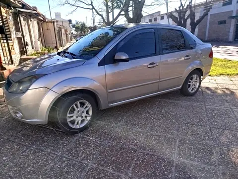 Ford Fiesta  4P Max Edge Plus (LN) usado (2007) color Champagne precio $8.500.000