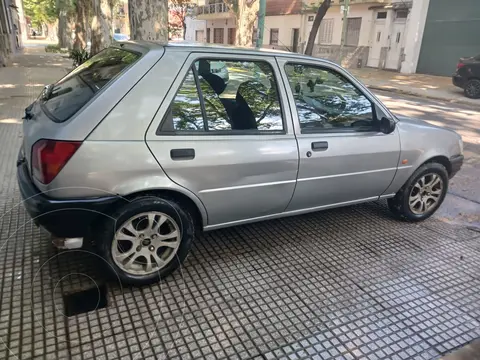 Ford Fiesta 3P CL 1.3 usado (1995) color Gris precio $5.500.000
