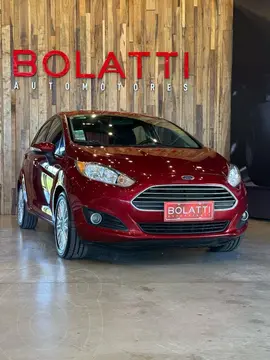 Ford Fiesta  FIESTA  1.6 5P SE PLUS        (KD) usado (2014) color Bord precio $14.500.000